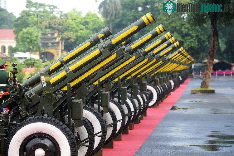 Dàn đại bác được bắn trong lễ Quốc khánh 2/9 ở Hà Nội. (Ảnh: Quý Đoàn).