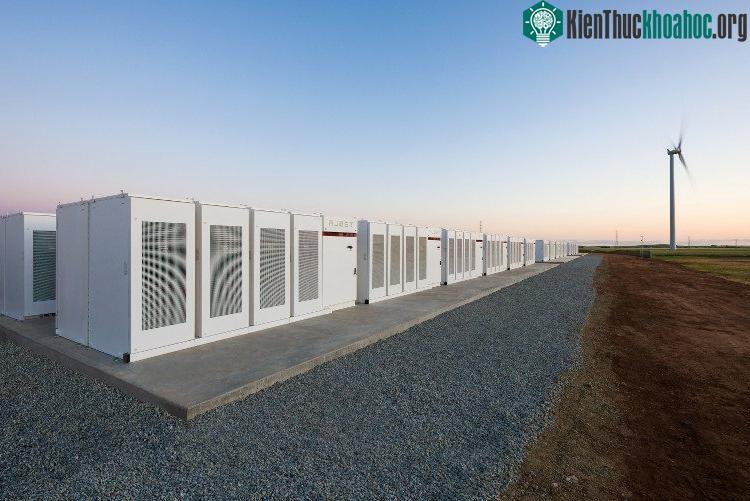 Hệ thống Powerpack được xây dựng với hy vọng sẽ "làm ổn định mạng lưới điện Nam Úc".