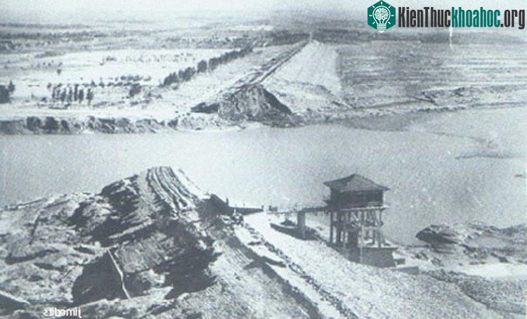 Bão Nina năm 1975 làm vỡ đập - (Ảnh: meteocity.com).