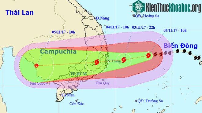 Sáng 3/11, bão đã mạnh lên cấp 12 và dự kiến duy trì cấp độ này đến khi đổ bộ. (Ảnh: NCHMF).