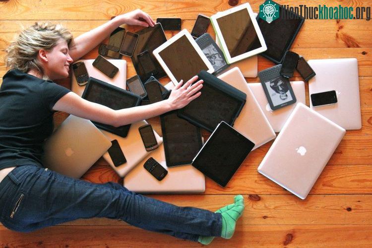 Trong tương lai không xa, chúng ta sẽ được sở hữu những màn hình điện thoại, tablet rẻ hơn.