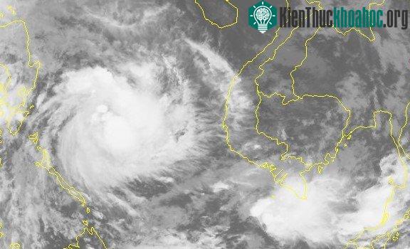 Hình ảnh vệ tinh của cơn bão số 12. (Ảnh: NCHMF).