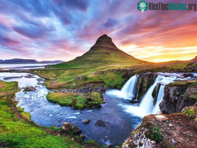 Kirkjufell, Grundarfjörður, Iceland