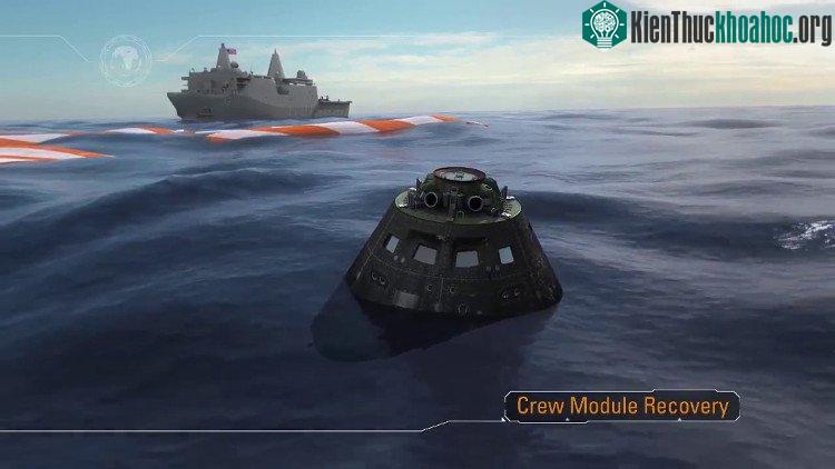 Khoang chở phi hành đoàn hạ cánh xuống mặt biển. (Đồ họa: NASA).