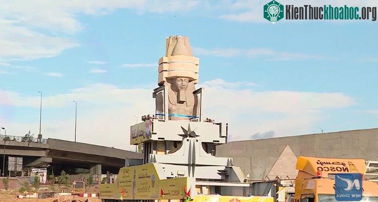 Bức tượng Pharaoh Đại đế được tới Đại bảo tàng Ai Cập.