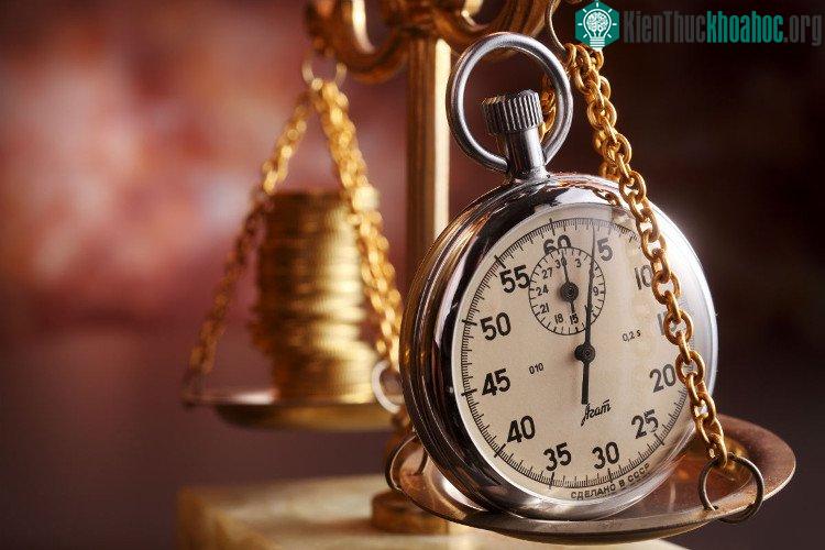 Trận chiến thời gian diễn ra hàng ngày, với tất cả chúng ta.