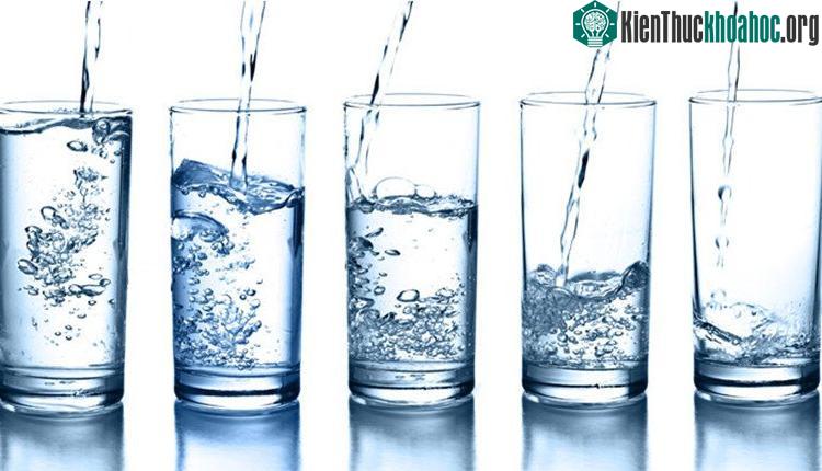 "Nước tinh khiết" không hề tồn tại. Hoặc ít nhất, nó không tồn tại trên Trái đất.