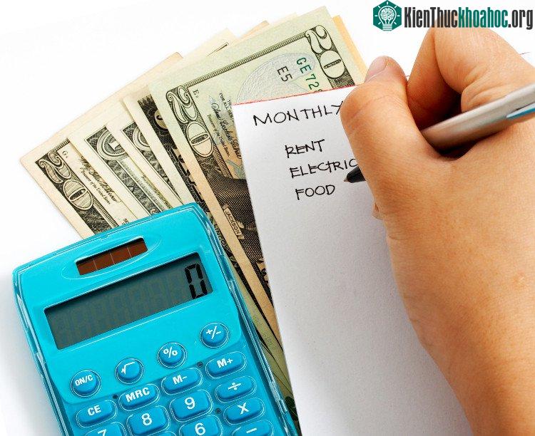 Bạn có thể kiếm tiền dễ dàng, nhưng có khi lại không biết tiết kiệm như thế nào.