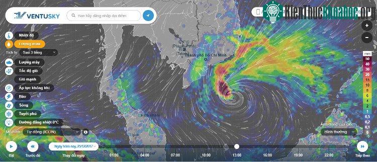 Bạn có thể sử dụng con lăn chuột để phóng to hoặc thu nhỏ bản đồ để tiện cho việc theo dõi tình tình trạng bão và các luồng không khí lưu thông. Thông qua các menu lựa chọn, người dùng có thể yêu c...