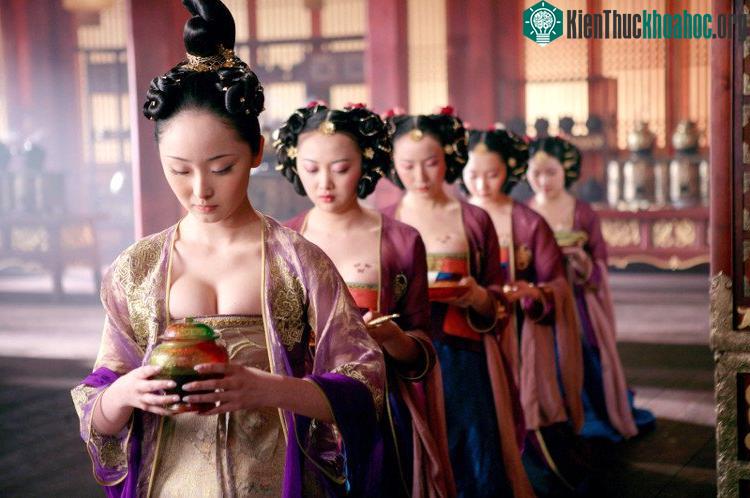 Các phi tần trong cung đều không thể khiến Tư Mã Dục có con trai. (Ảnh minh họa).