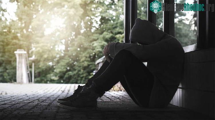 Tác hại do cảm giác cô đơn gây ra là rất lớn.