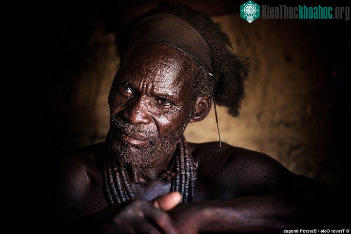 Bộ lạc Himba vẫn duy trì chế độ đa thê