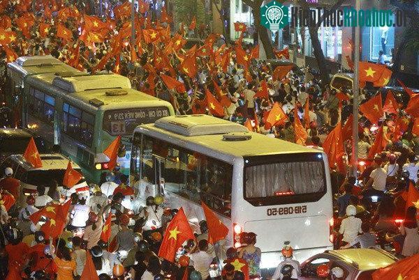 Trung tâm Sài Gòn kẹt cứng.