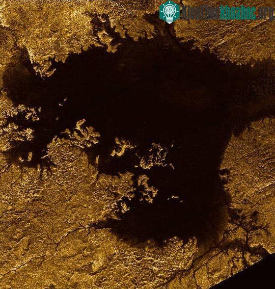 Biển hydrocarbon trên Titan có thể chứa đựng sự sống - (ảnh: NASA).