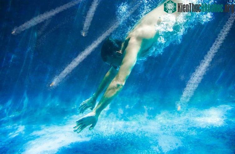 Cảnh tượng đạn bay ấn tượng trên phim. (Ảnh: Depositphotos).