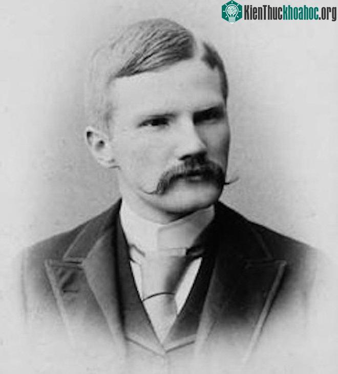 Charles Homer Haskins chỉ mới 19 tuổi khi nhận bằng tiến sĩ tại Đại học Johns Hopkins.