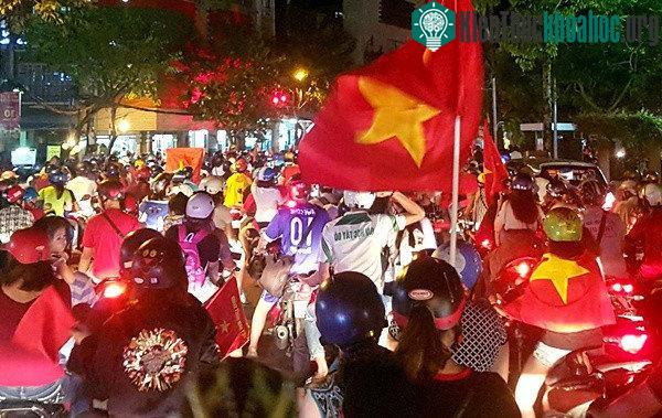 Trung tâm Cần Thơ tắc nghẽn.