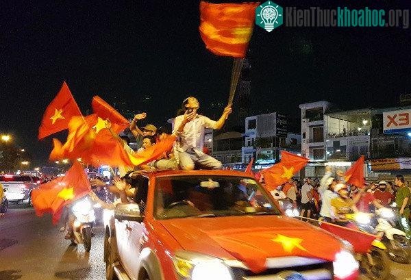 Người dân Đồng Nai ngất ngây với chiến thắng của U23 Việt Nam.