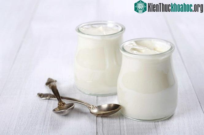 Sữa chua không chỉ ngừa loãng xương mà còn làm tốt vai trò kiểm soát huyết áp