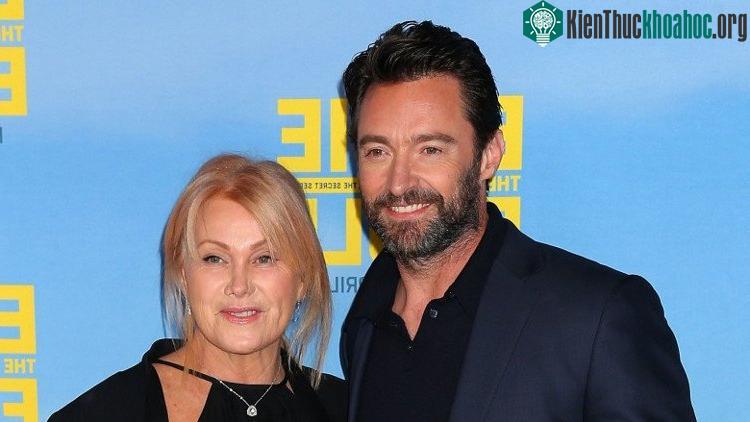 Hugh Jackman và vợ.