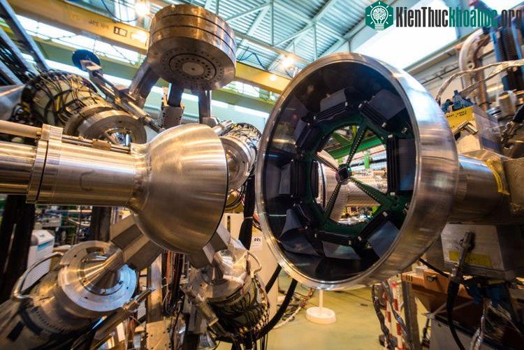 Các nhà vật lý lên kế hoạch tìm kiếm phản vật chất ảnh 0