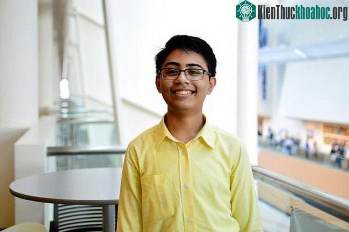 Tanmay Bakshi đang sắp viết xong quyển sách thứ hai - (Ảnh: CNBC).