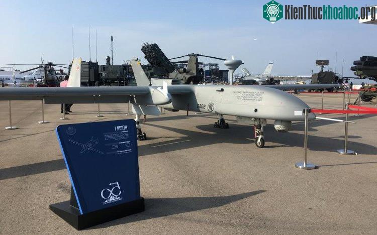 Máy bay không người lái Heron 1 của Không quân Singapore