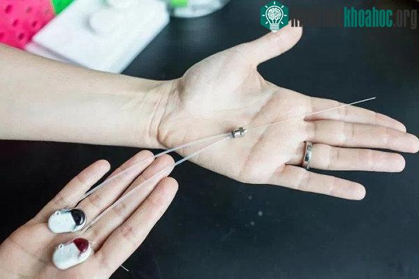 Cấu tạo của kim tiêm MiNDS trông khá đơn giản nhưng có khả năng luồn lách rất cao trong cơ thể người.