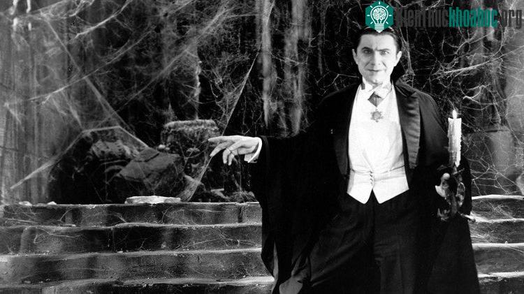 Sekhmet, nguồn cảm hứng cho những câu chuyện về Dracula - (ẢNH: nerdist)