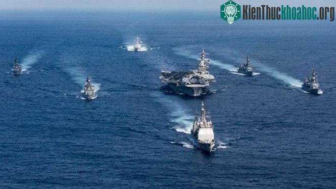 Nhóm tác chiến tàu sân bay USS Carl Vinson của Mỹ trên Biển Đông. (Ảnh: Foxnews).