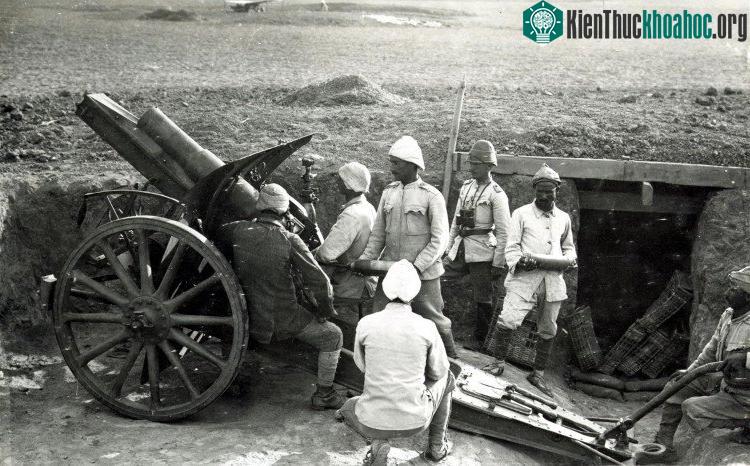 Binh lính Anh thời Thế chiến I trong chiến hào.