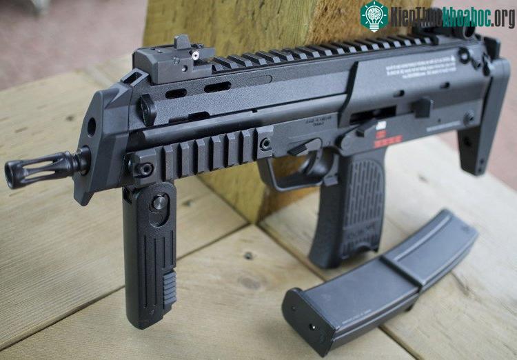 Súng tiểu liên Heckler and Koch MP-7