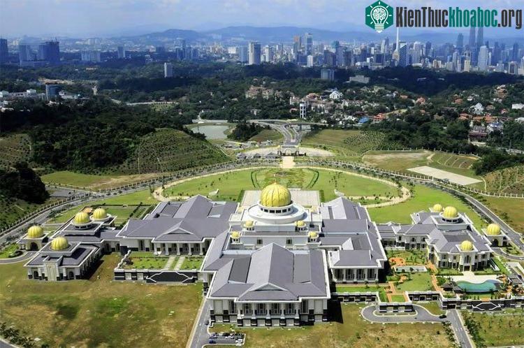 Chi phí xây dựng lên tới 1,4 tỉ USD.