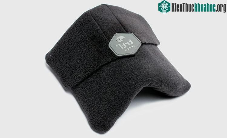 Trtl chỉ nặng 150gam và có thể gấp nhỏ như thế này.