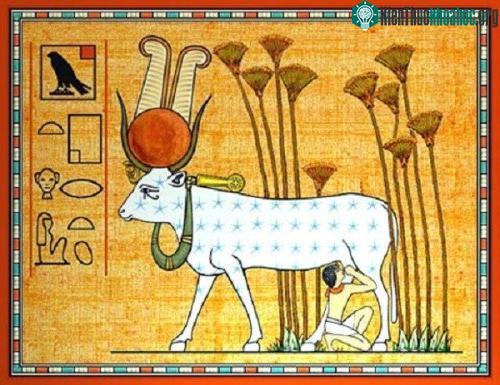 Thần tình yêu Hathor - (ẢNH: everythingselectric).