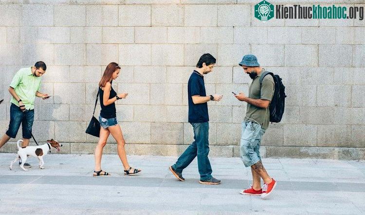 Smartphone đã trở thành một phần không thể thiếu trong cuộc sống của nhiều người.