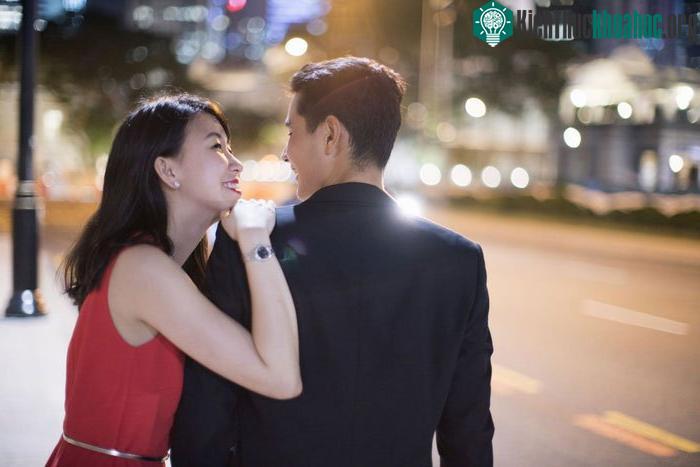 Những câu khen ẩn dụ thay vì nói thẳng để lại nhiều thiện cảm hơn, nhất là ở những nước Á Đông - (Ảnh: ThoughtCo).