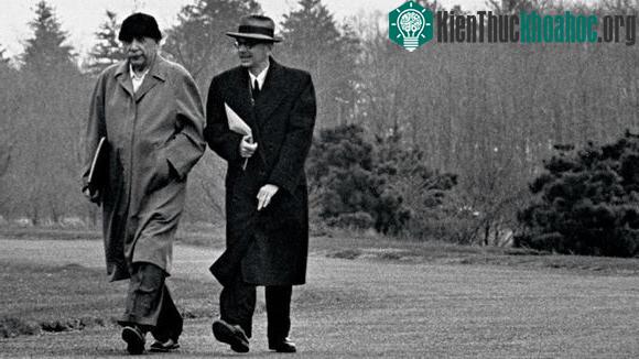 Einstein và Godel trở thành đôi bạn vong niên, thường xuyên trò chuyện cùng nhau. (Ảnh: Getty).