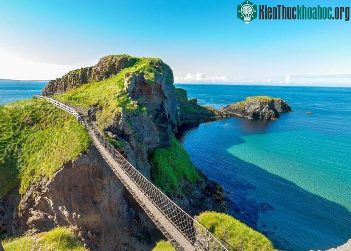 Cầu dây thừng Carrick-a-Rede, Ballintoy, Bắc Ireland