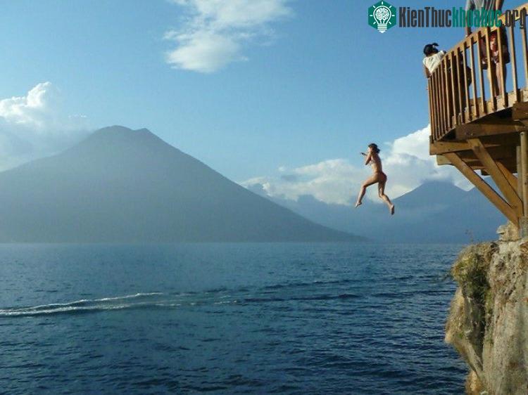 Hồ Atitlan