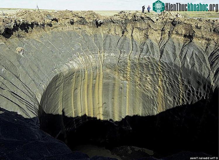Hố tử thần được cho là liên quan đến hoạt động khai thác khí tự nhiên.