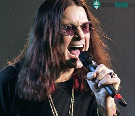Ca sĩ nhạc Rok Ozzy Osbourone có các gene đột biến giúp phá vỡ tác hại của rượu và hóa chất.