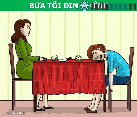 Mary là một kẻ giết người hàng loạt. Để thực hiện vụ án tiếp theo của mình, ả ta đã mời Jane đến nhà ăn tối. Sau khi ăn xong, Mary tiếp tục dọn món tráng miệng là táo. Cho rằng quả táo quá to, Mary...