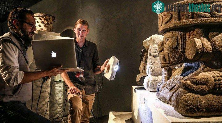 Nhân viên của Cyark thu thập dữ liệu
