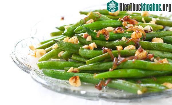 Đỗ xanh giúp làm giảm nguy cơ tích tụ cục máu đông gây ra các bệnh ở hệ tim mạch và não.
