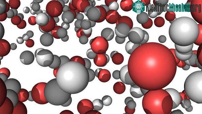 Tia X trong tia laser đẩy electron ra khỏi các phân tử nước và phá hủy sự cân bằng điện tích.