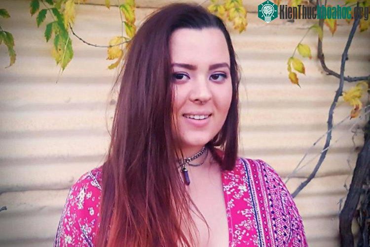 Ari Kala - cô gái ngửi được mùi của người sắp chết.