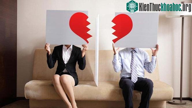 Những người ly dị không còn có bạn đời buộc họ có trách nhiệm với những hành vi sức khỏe của mình.