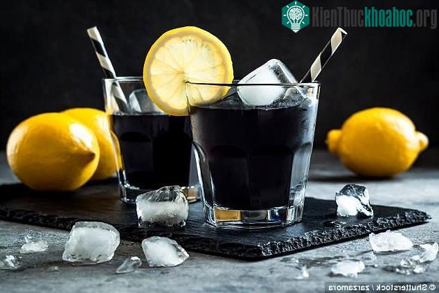 Than hoạt tính không có công dụng như nhiều người quảng cáo. (Ảnh: Shutterstock).