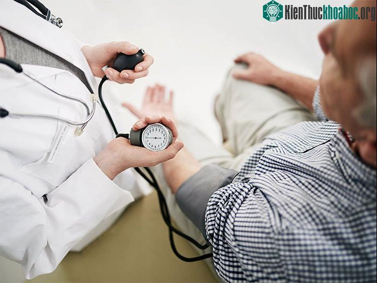 Ở độ tuổi 50, nguy cơ mất trí nhớ có thể tăng lên ở những người có huyết áp tâm thu cao.